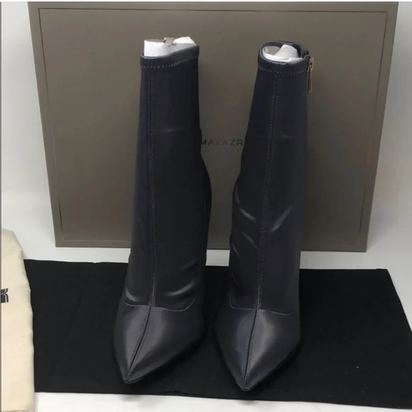 Never Been Worn BCBG MaxAzria - Picture 5 of 6